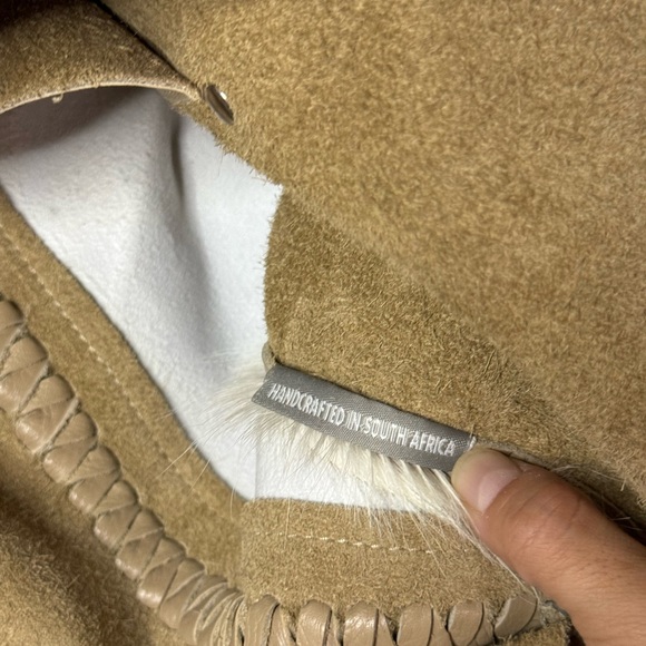 MOO MOO Design Springbok & Leather Braided Tote - Picture 14 of 14